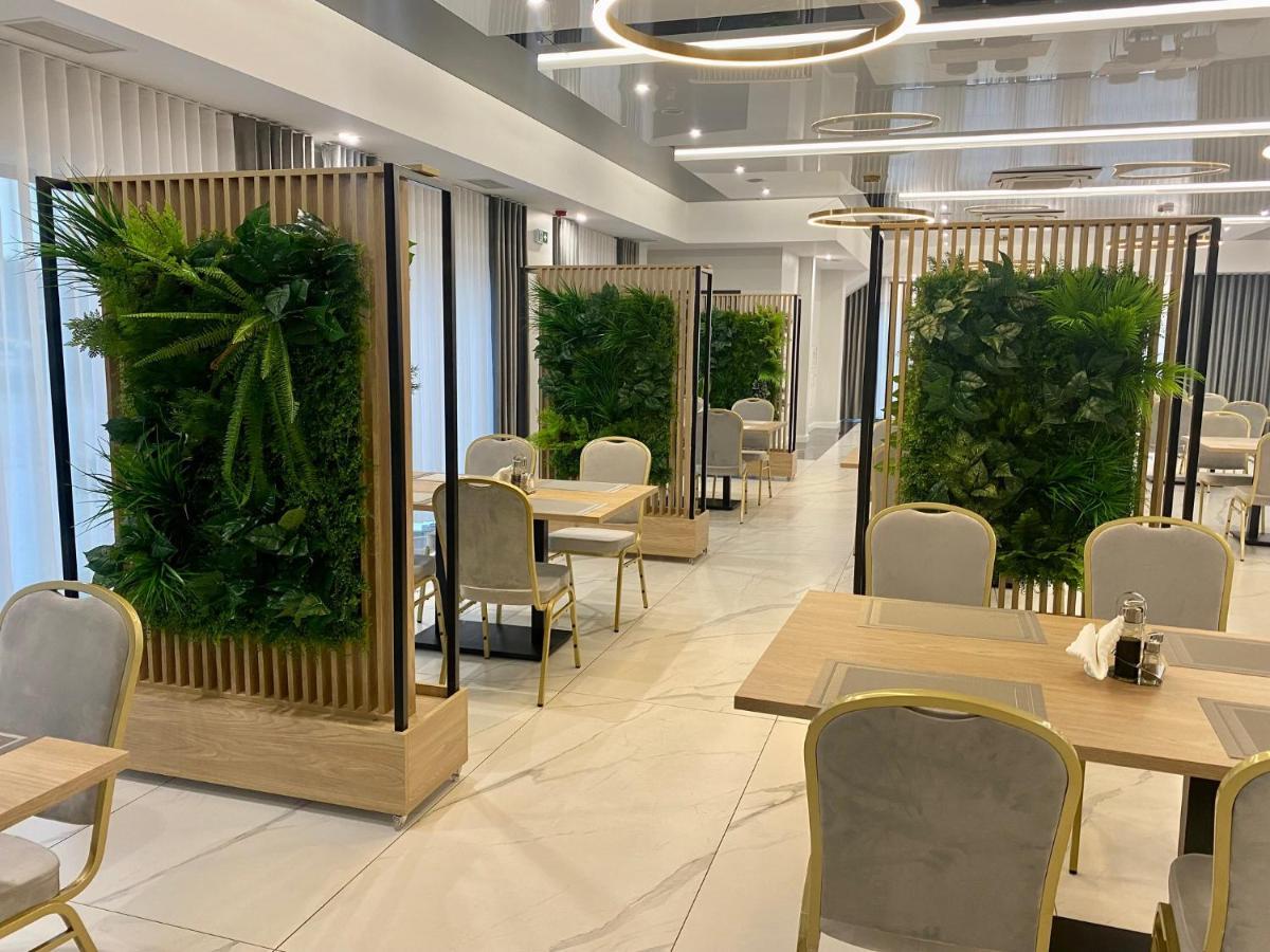 Hotel Sebory Przasnysz Exteriér fotografie